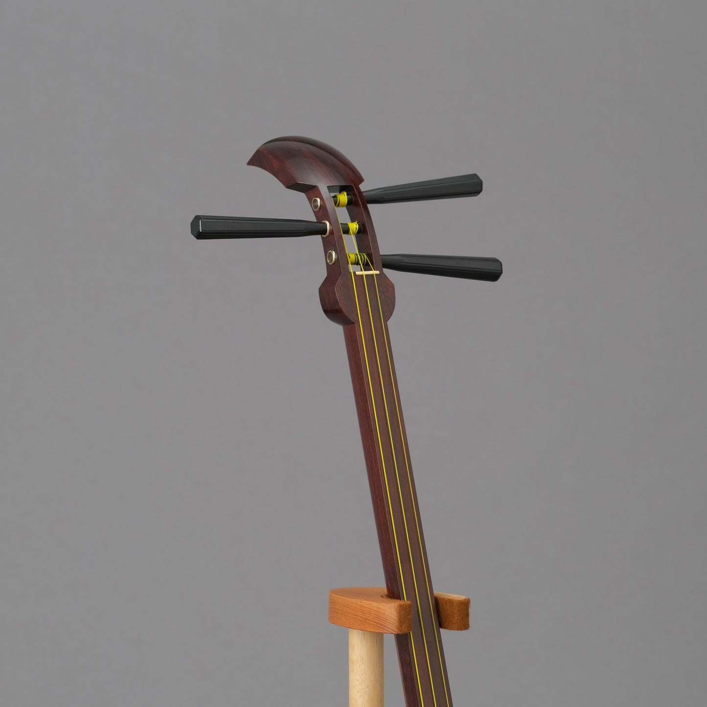 大阪唐木伝統工芸品 紅木 三味線 ケースつき 大阪唐木伝統工芸品 紅木