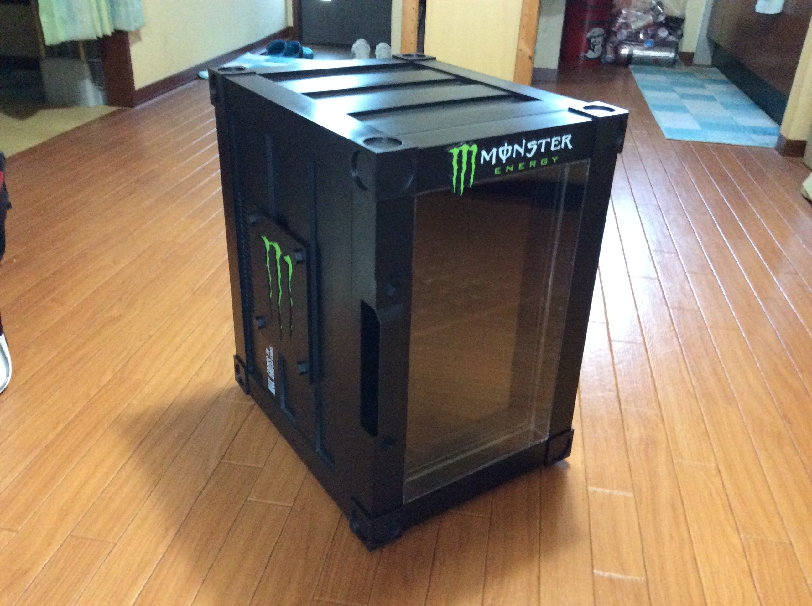 モンスターエナジー冷蔵庫 非売品 モンスターエナジー冷蔵庫非売品【即