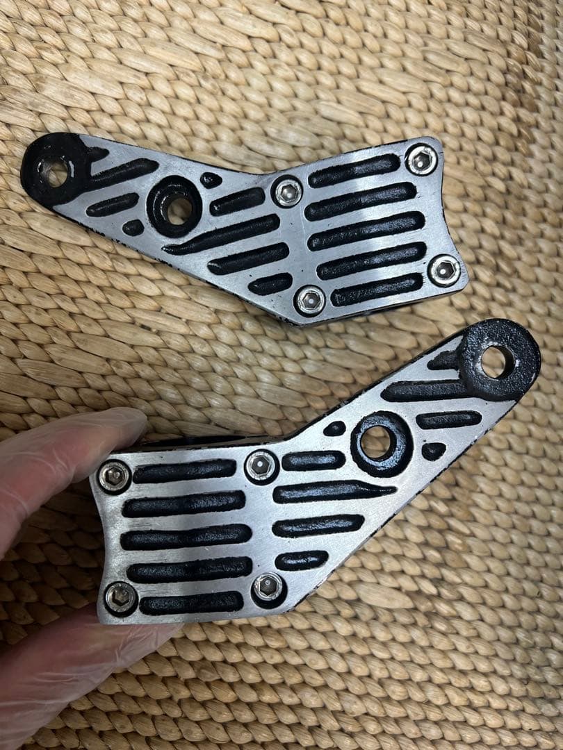 z1.kz900ライトステー Z1 Z2系 初期タイプ ヘッドライトステー ヘッドライトブラケット R&L