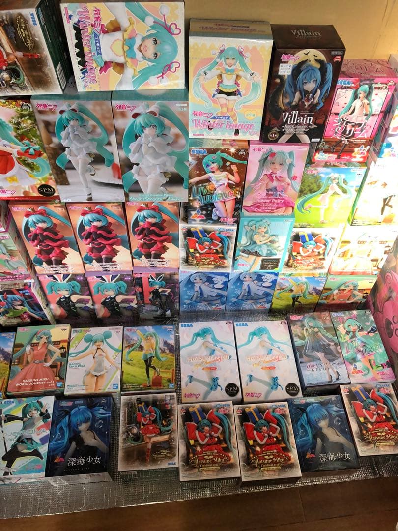 初音ミク　フィギュア　サンタ　ノエル　雪ミク　抹茶　バニー　天使　52個