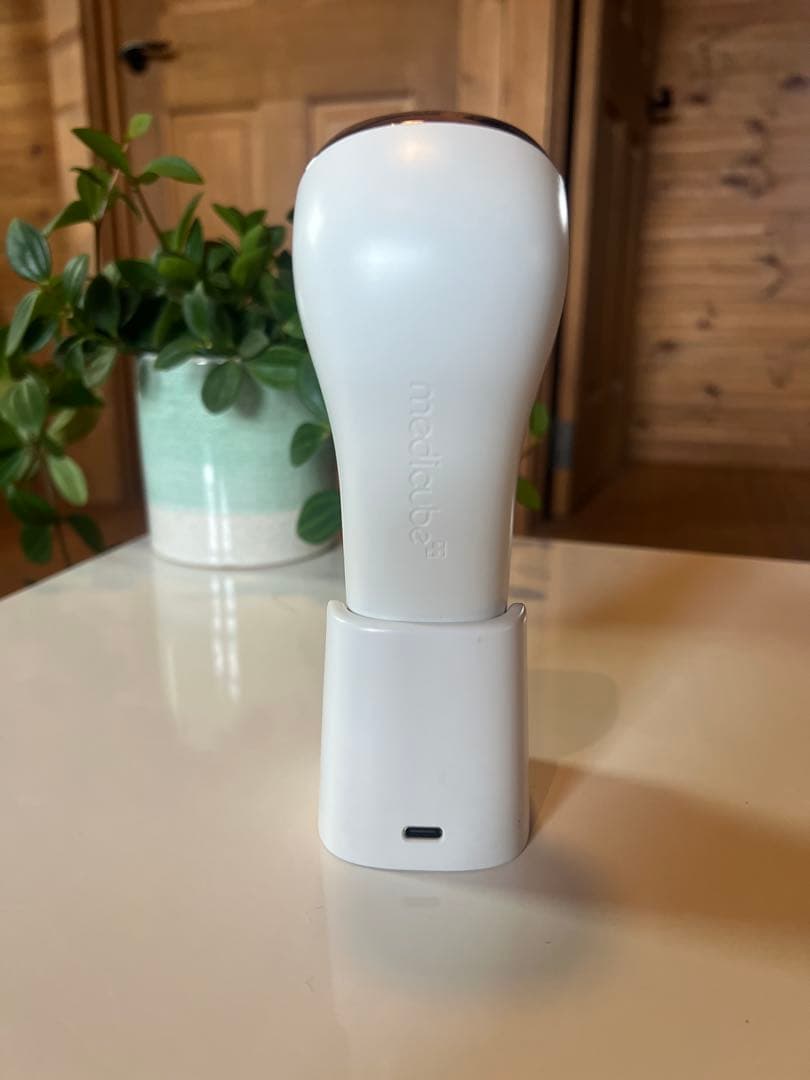 Nan様用【正規品】メディキューブ AGE-R 美顔器2種＋ジェル付属