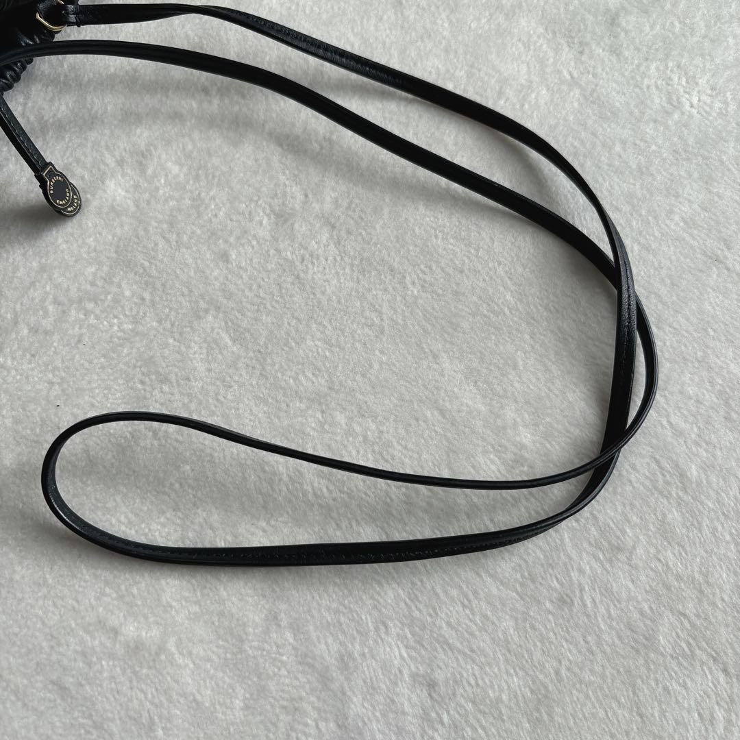 【美品】バーバリー　レザー　ショルダーバッグ　スマホ　サコッシュ　ロゴ