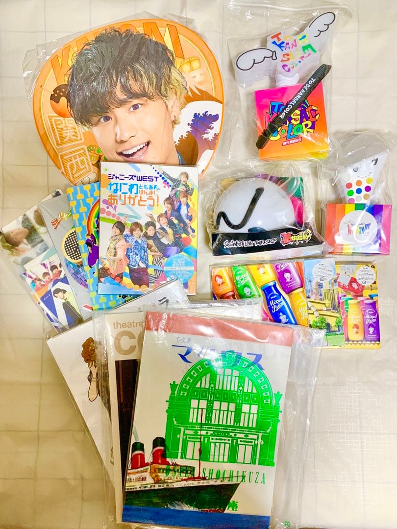 ジャニーズWEST グッズ まとめ売り ジャニーズWEST WEST. ライブグッズ